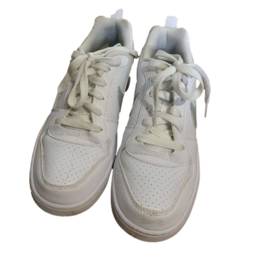 Nike Court Low. Kids size 5 or womens 7